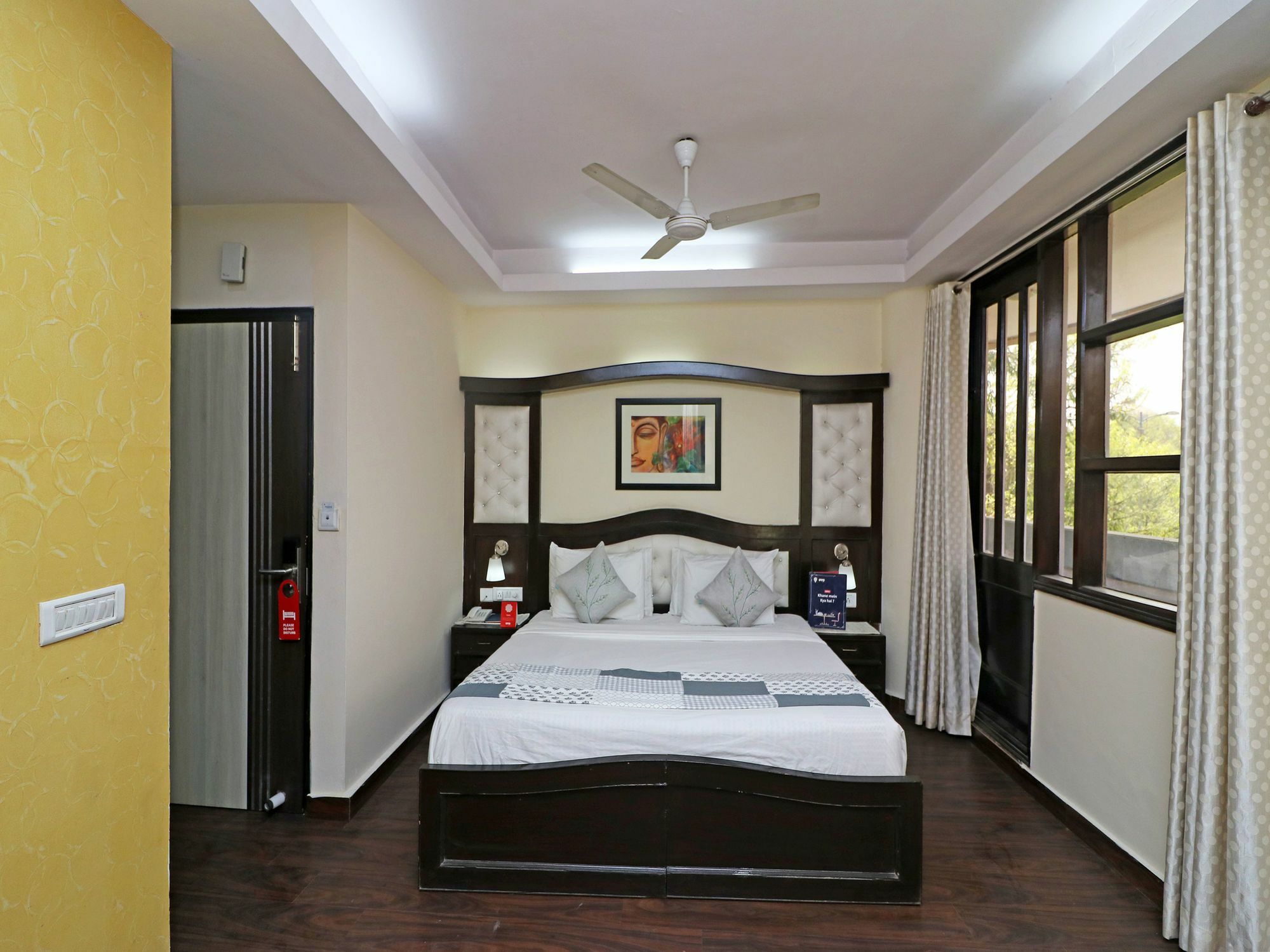 Oyo 13451 Star Corporate Avenue Hotel New Delhi Exterior photo